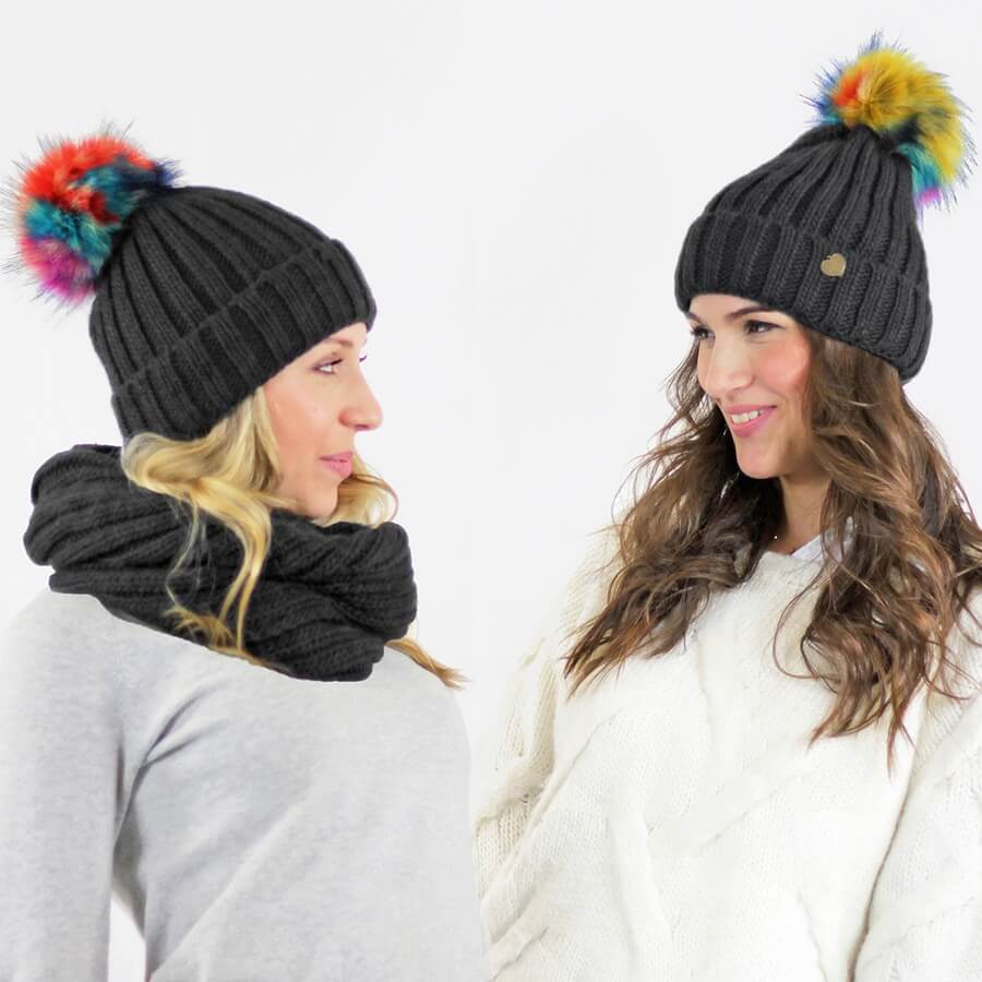 Sciarpa ad anello e cappello con pompon multi-color in ecopelliccia - nero - Colombo Milano 1911