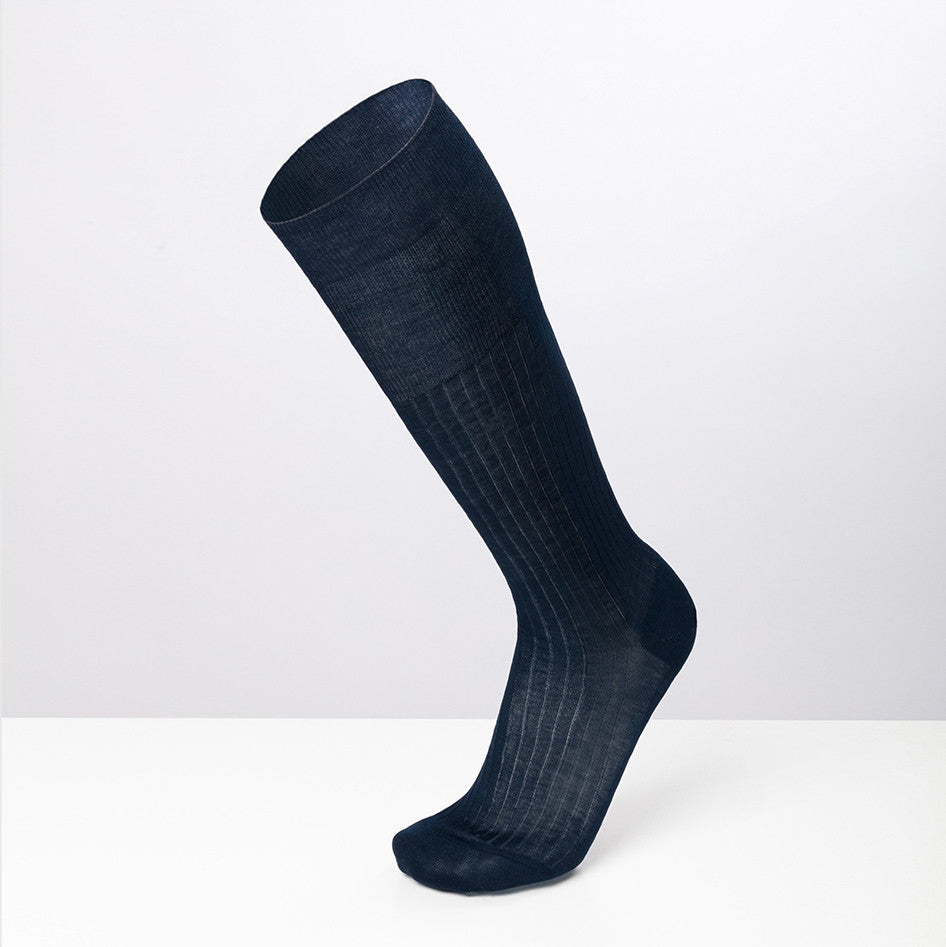 Calza Principe lunga a coste in filo di scozia doppia resistenza indossata blu