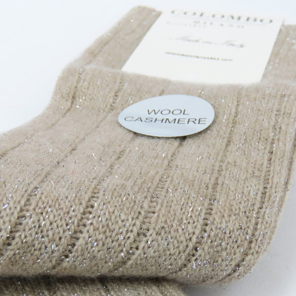 Calze lunghe a coste in Cashmere con lurex color sabbia dettaglio