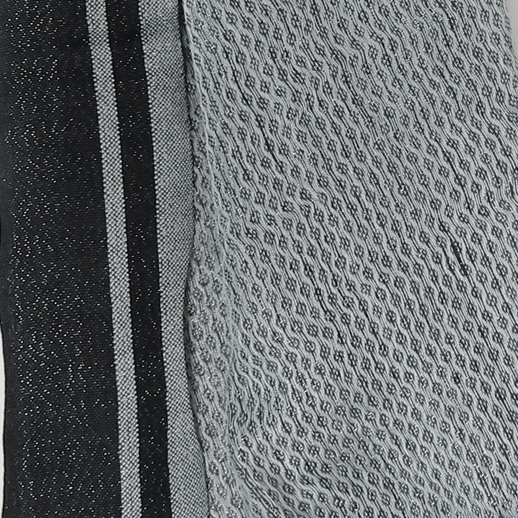 Sciarpa in viscosa jacquard con lurex in scatola