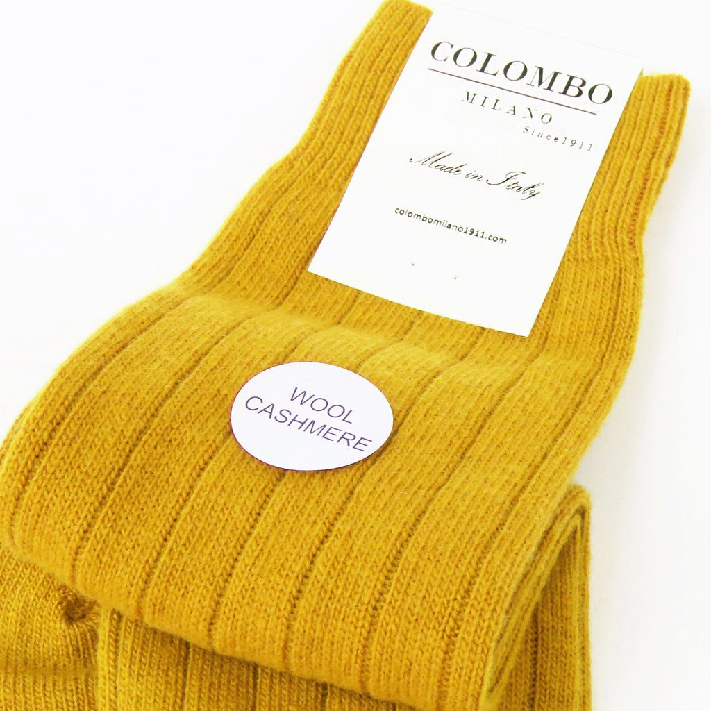 Calze lunghe a costa in Cashmere - gialle dettaglio