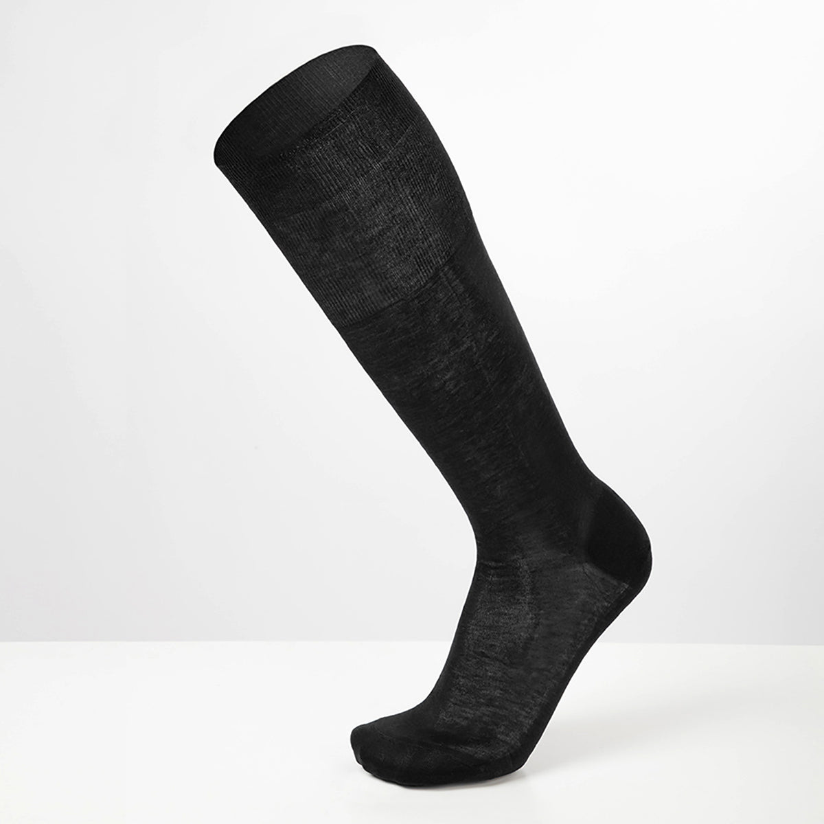Calza lunga rasata Chiffon filo di scozia - Colombo Milano 1911 - indossata nera