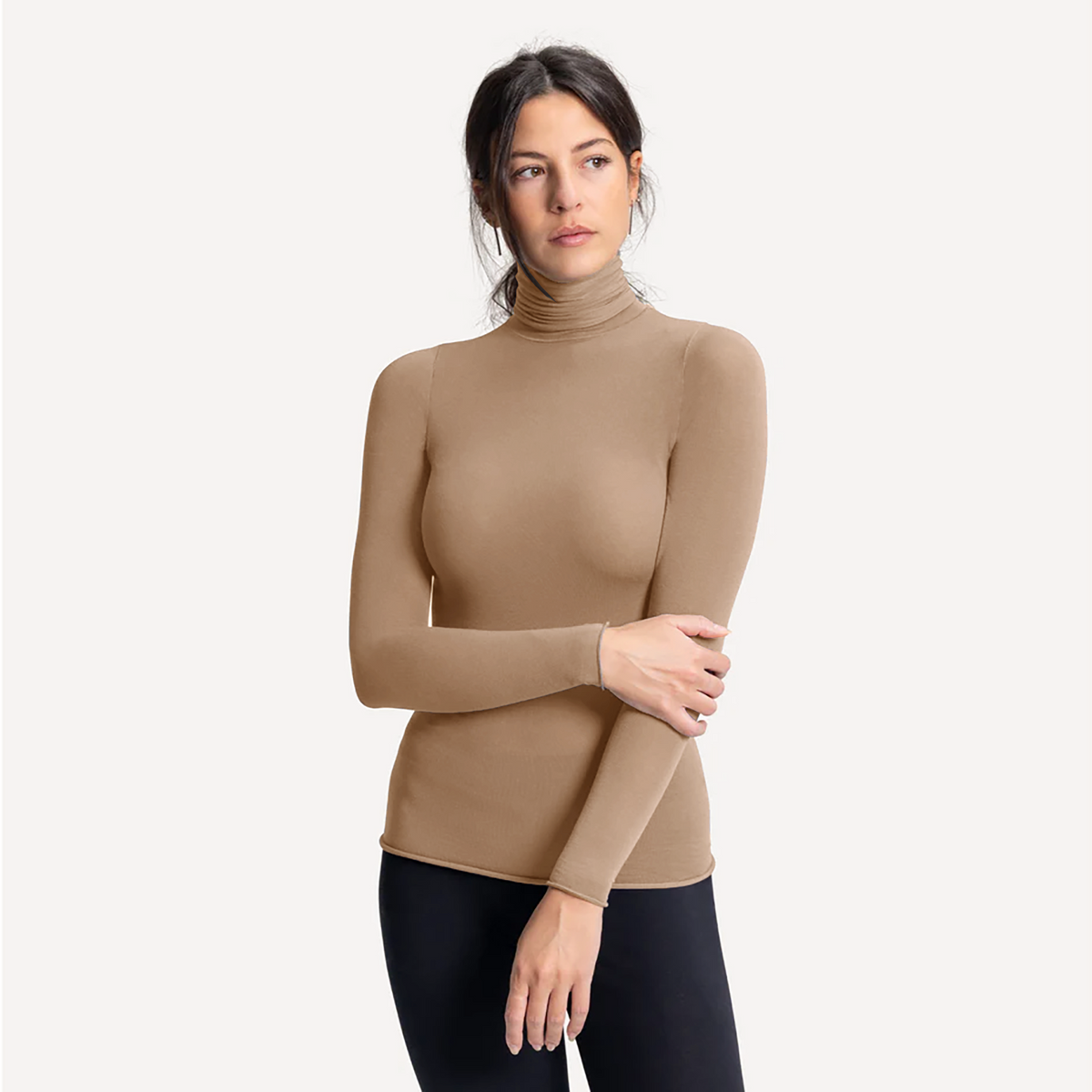 Maglia in modal e cashmere ultralight - maniche lunghe collo alto toffee