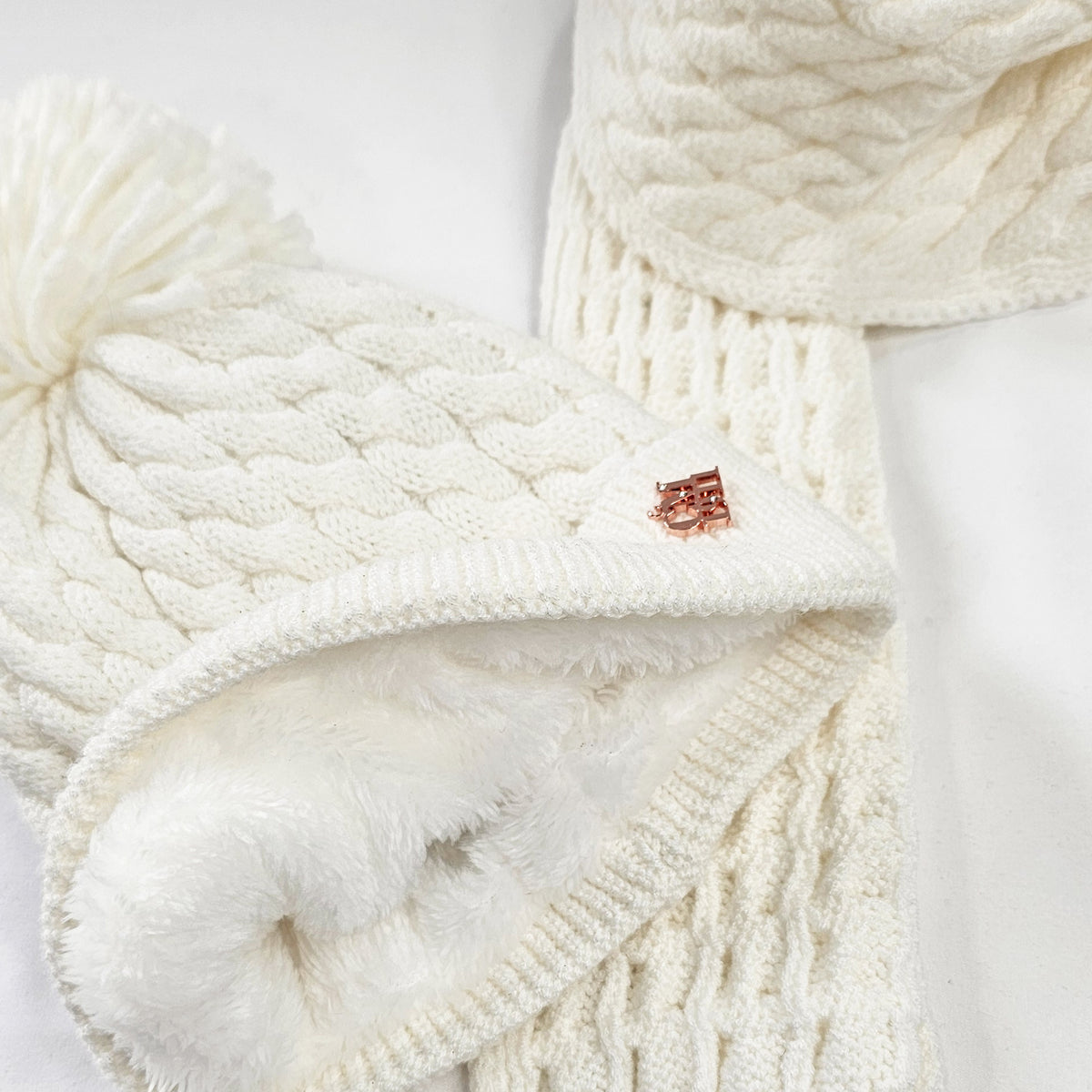 Set bambina panna a trecce con interno peloso - 9/24 mesi dettaglio