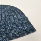 Cappello in cashmere a coste blu melange - Made in Italy dettaglio