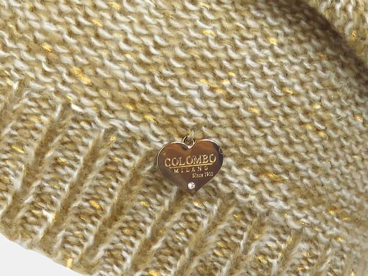 dettaglio - cappello da donna finissaggio mohair con lurex e cuoricino oro