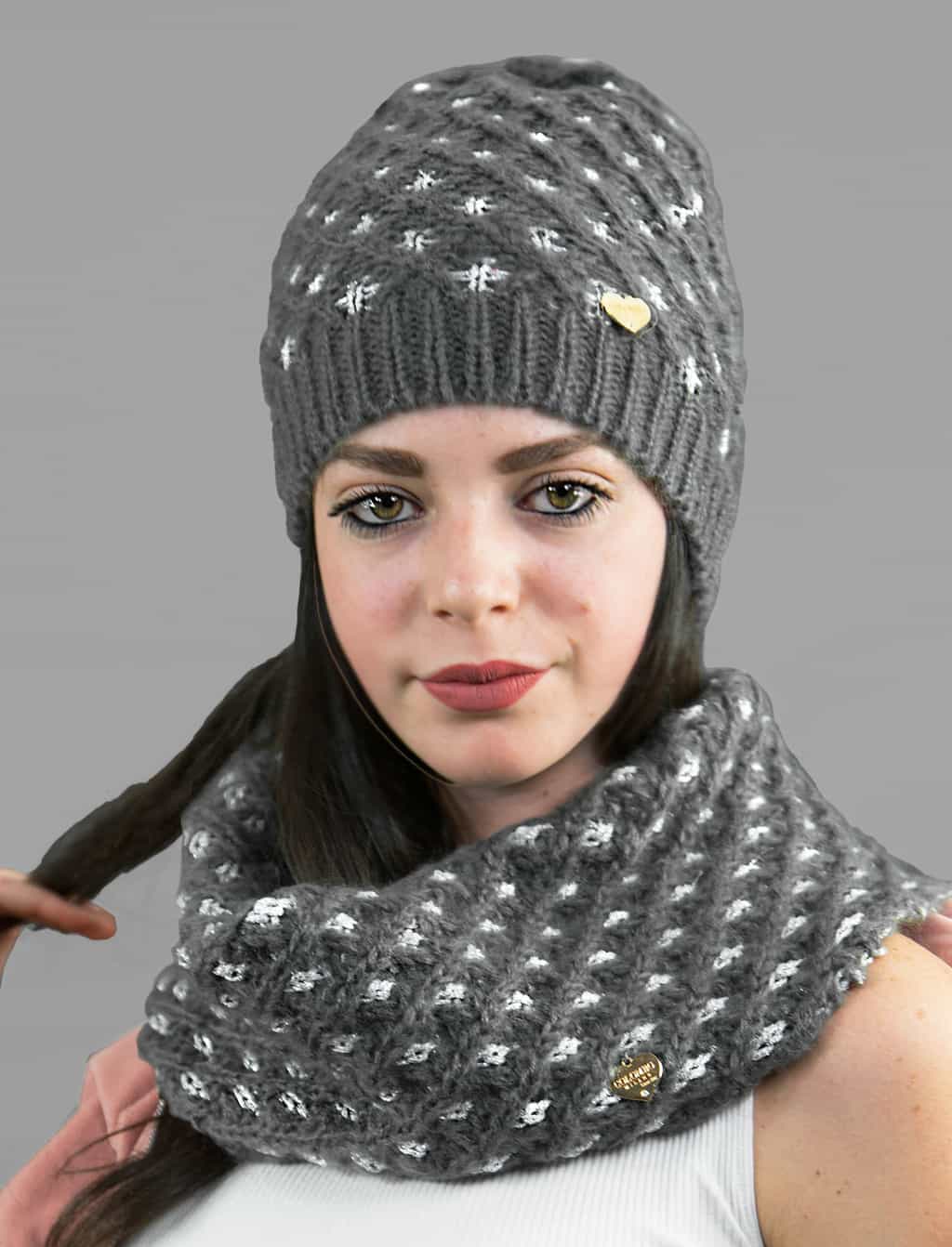 Cappello e scaldacollo a intreccio con lurex argento