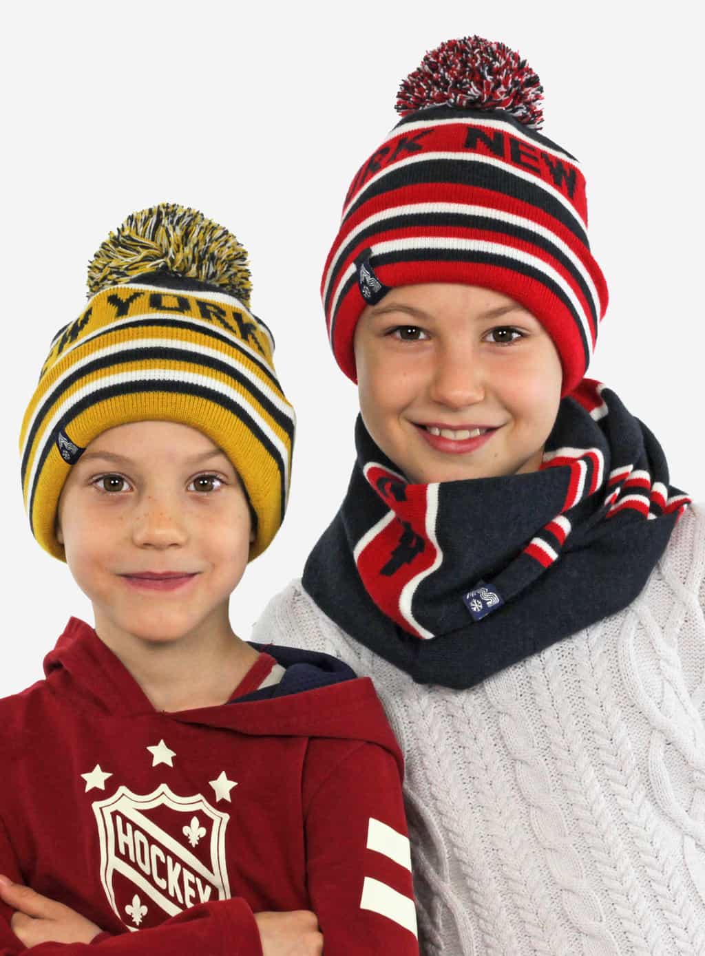 cappello e sciarpa da bimbo jacquard NEW YORK con POMPON